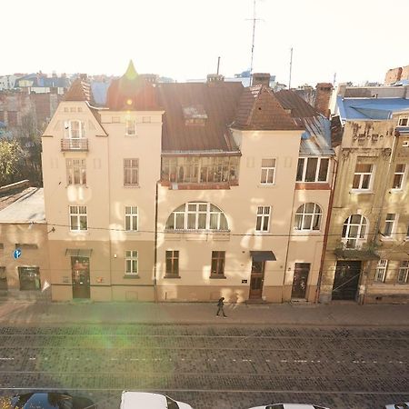 Be Happy Apartment Lviv Exteriör bild